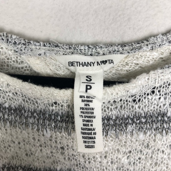 Bethany Mota Split Back Striped Sweater - Picture 3 of 3